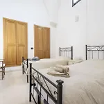 Casa Pizzicchia *