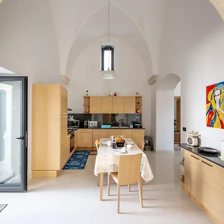 Casa Pizzicchia *